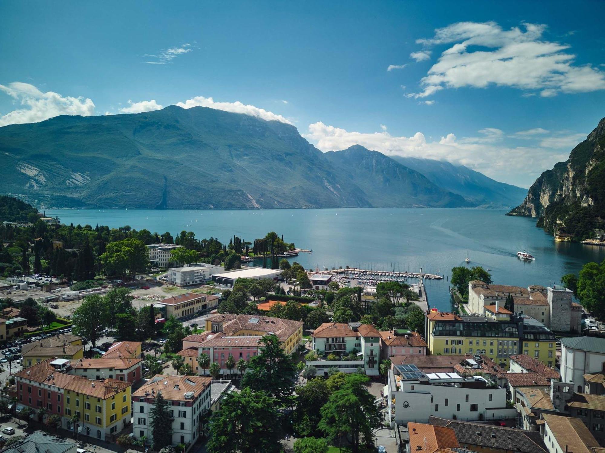 Appartamento Mit 2 Schlafzimmern Und Balkon Bv2 *